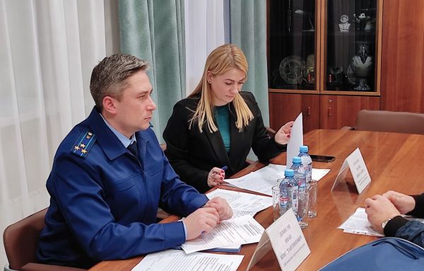Председатель Совета депутатов Мария Тарасова и Щёлковский городской прокурор Иван Денисов провели совместный приём граждан