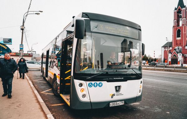 Автопарк города пополнился двумя новыми современными автобусами