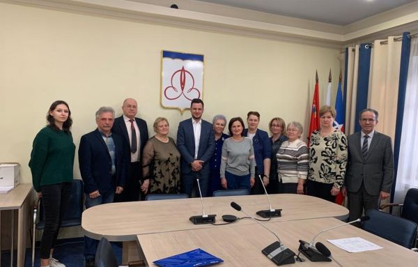 В зале заседаний Совета депутатов состоялся круглый стол на тему укрепления и развития социального партнёрства на территории городского округа Щёлково