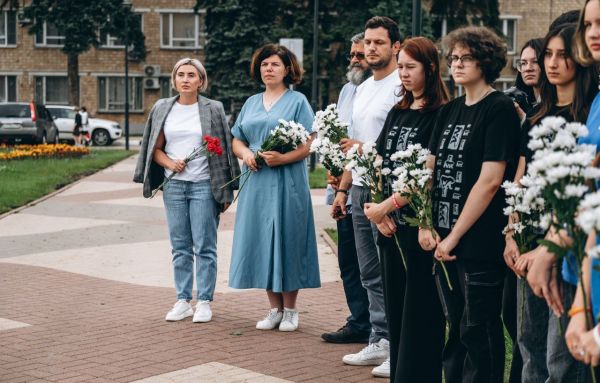 Депутаты городского Совета почтили память детей-жертв войны на Донбассе